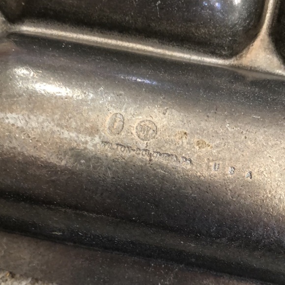 WILTON ARMETALE PEWTER DIVIDED TRAY OR SERVING DISH - Picture 3 of 5